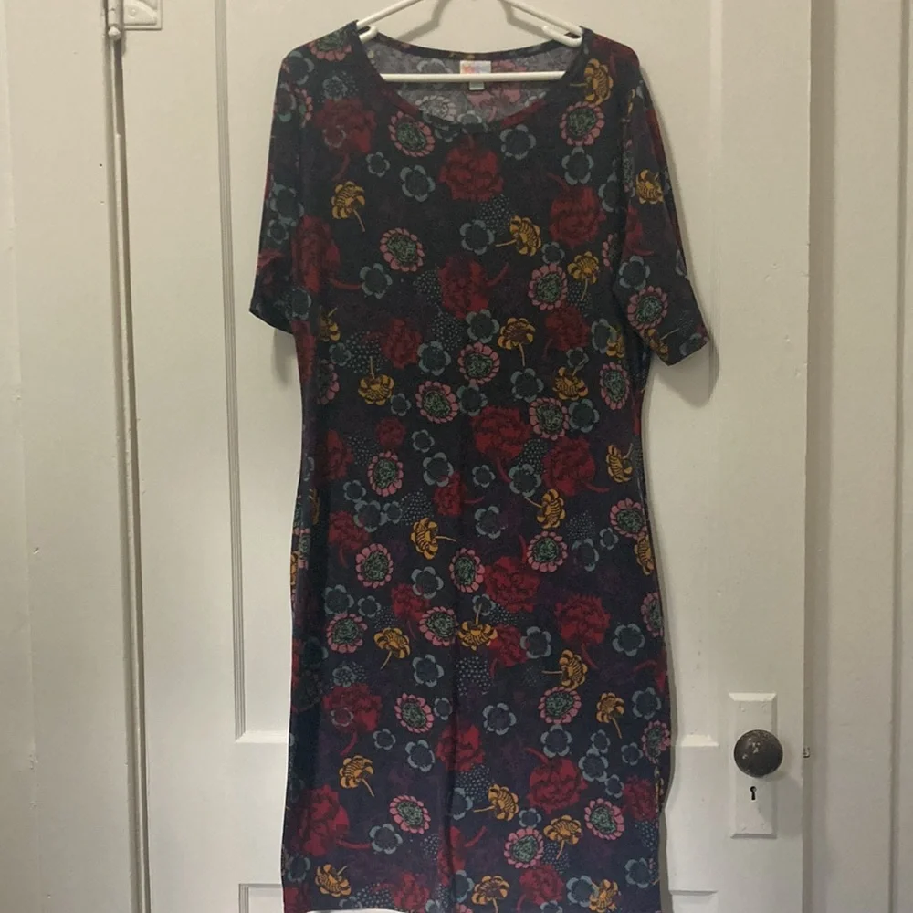 LuLaRoe - Picture 2 of 3